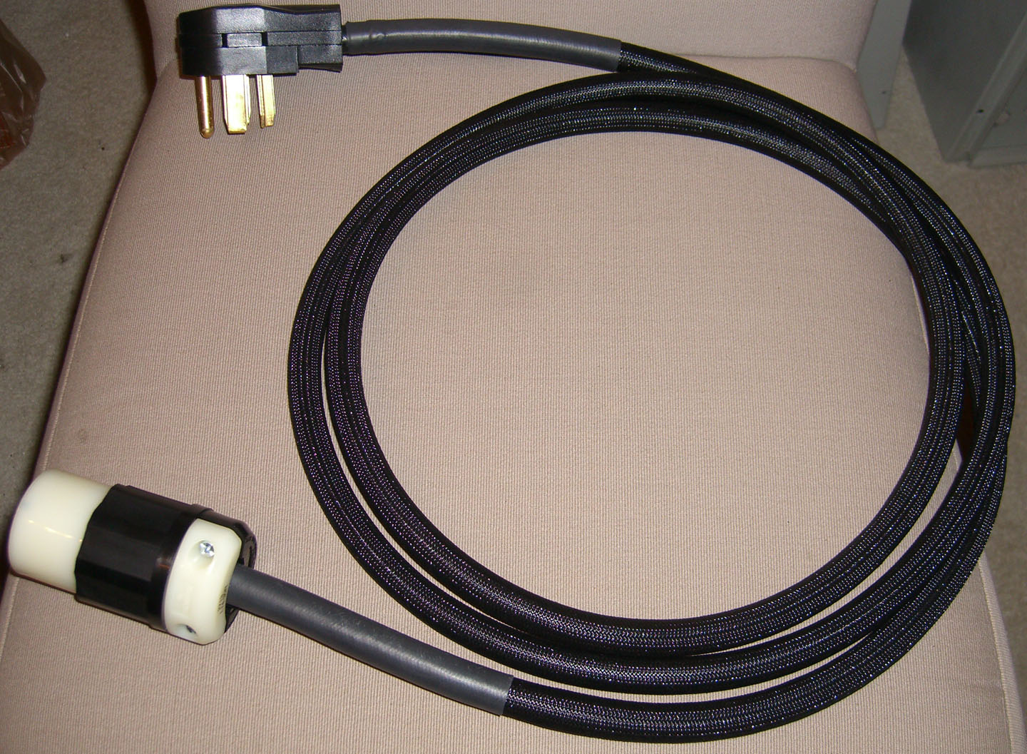 power-cable2-60444.jpg
