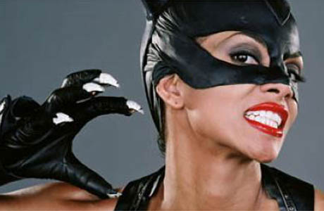 Catwoman-halle-berry-32006250-460-300.jpg