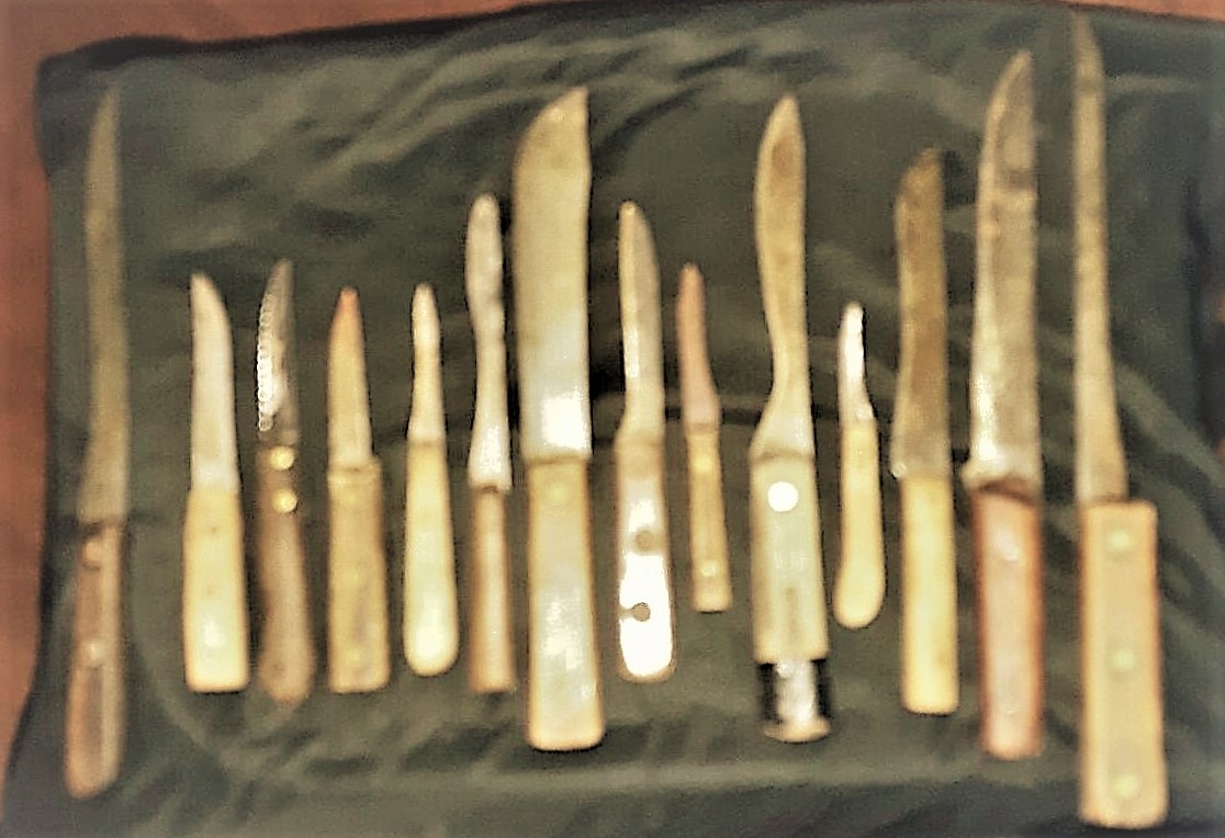 oldknives.jpg