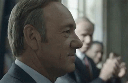 house-of-cards-frank-underwood.gif
