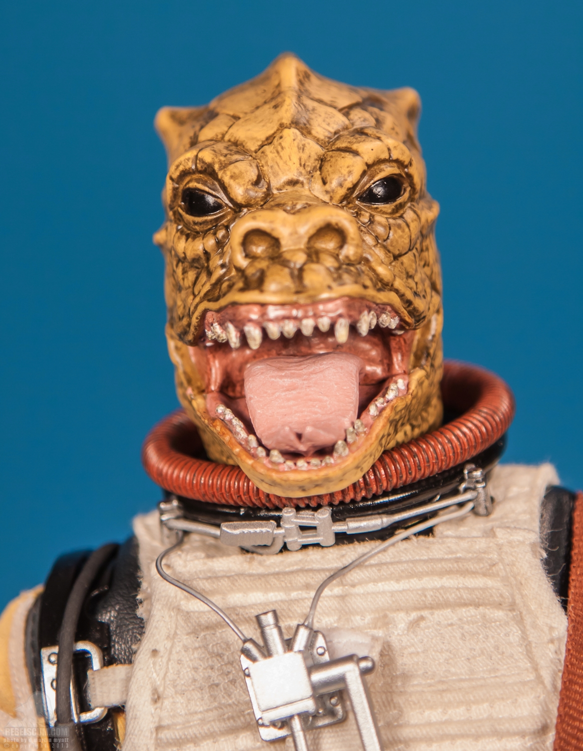 Bossk_Scum_Villainy_Star_Wars_Sideshow_Collectibles-09.jpg