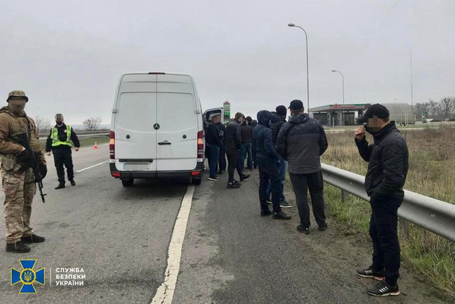 Buses with titushki detained in Kharkiv region, which were sent by pro-Russian political force to hold protest actions 04