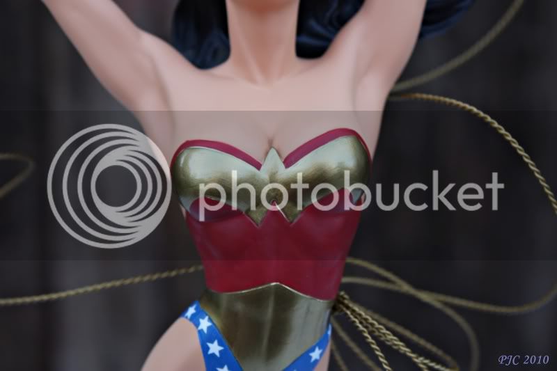 WonderWomanAH11.jpg