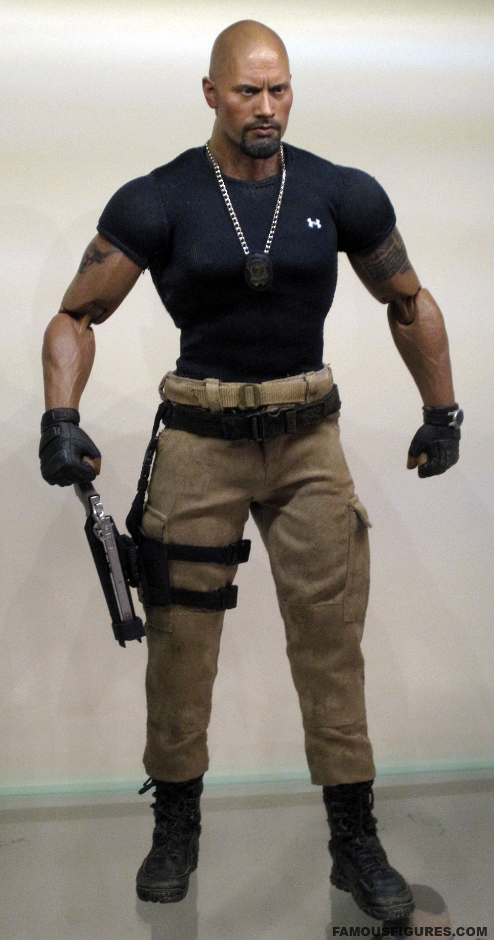 therock_dwaynejohnson_fastfive_figure_12-inch_03.jpg