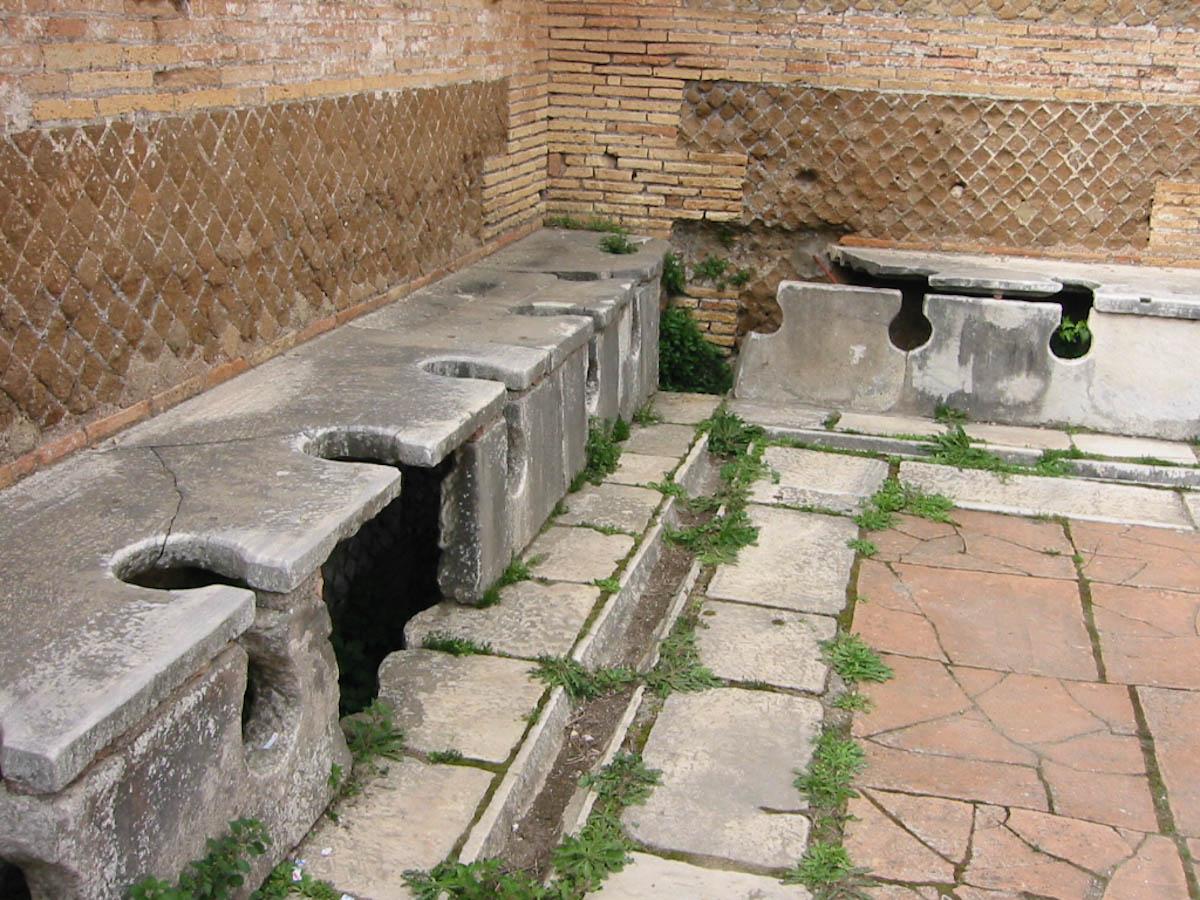 Ostia-communal-latrines.jpg