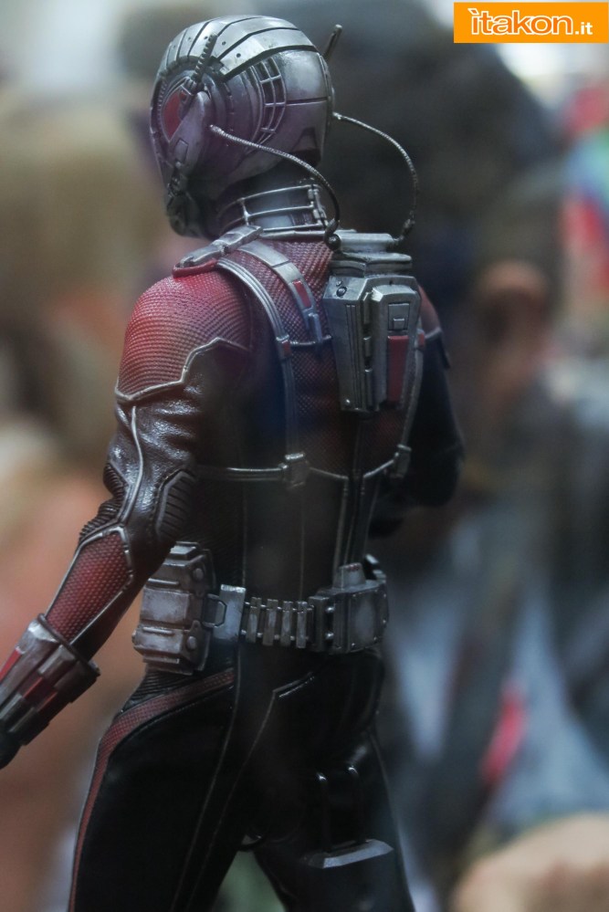 hot-toys-sdcc-2015-120.jpg