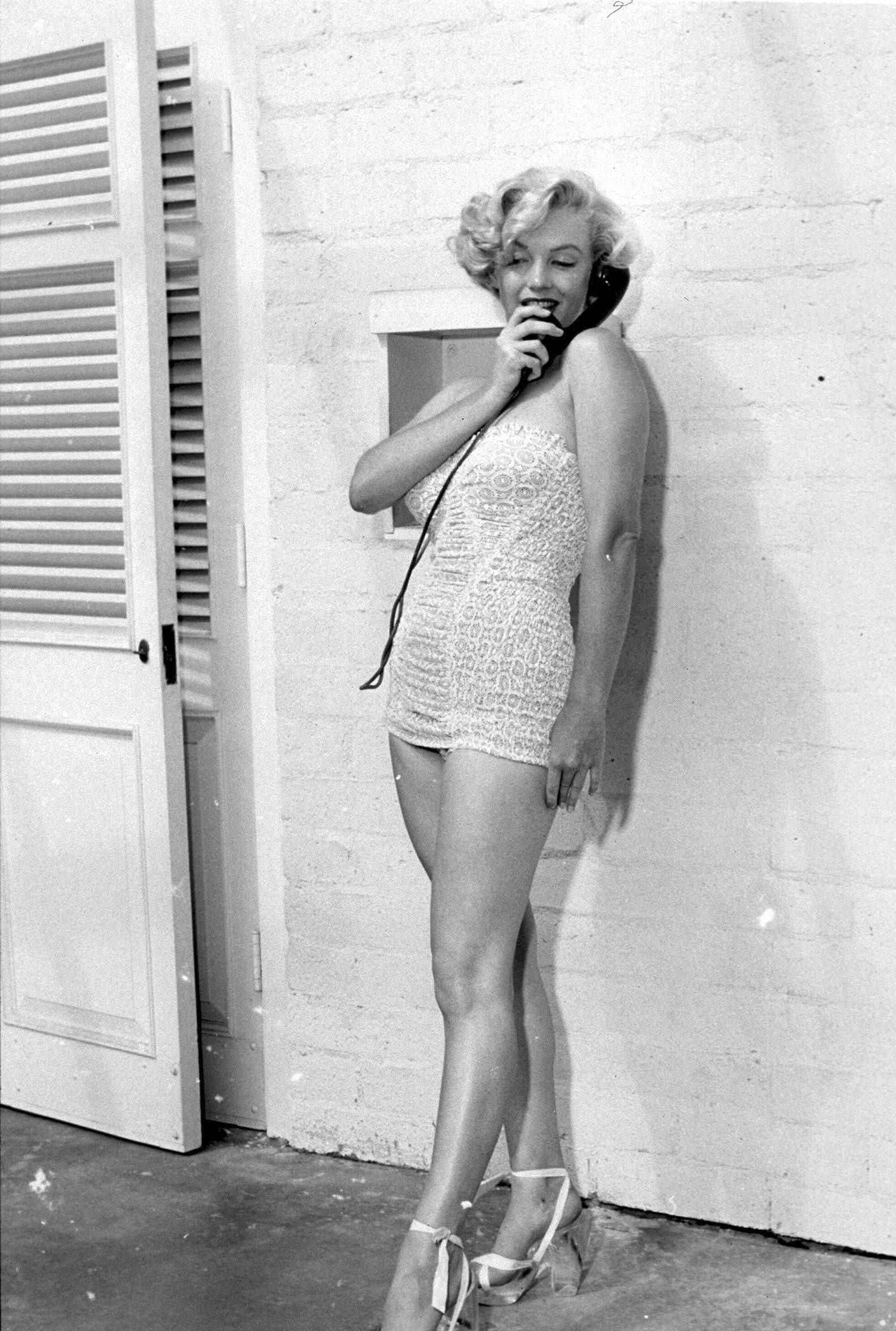 Marilyn-Monroe-marilyn-monroe-30813529-1584-2352.jpg