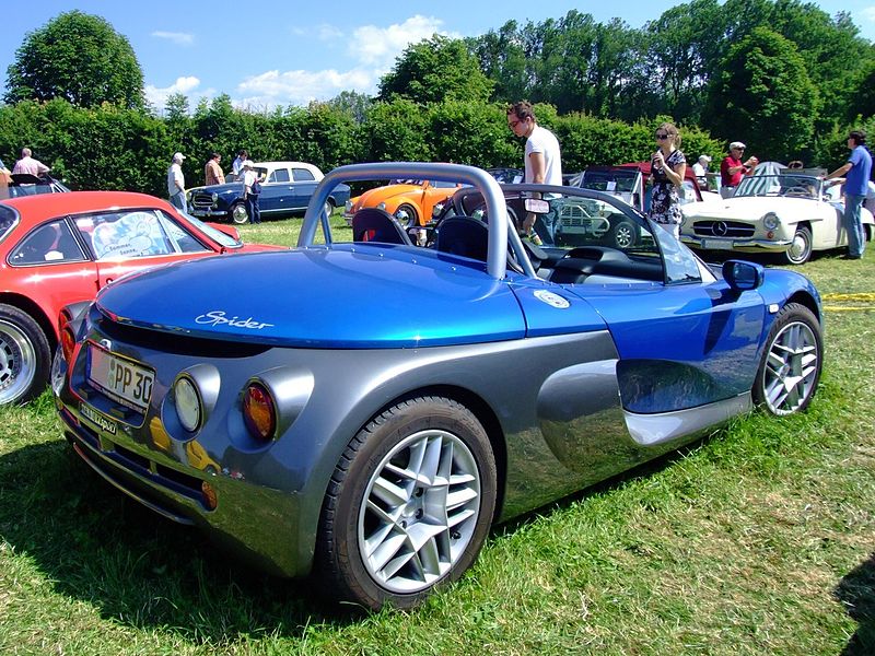 800px-Renault_Sport_Spider_02.jpg