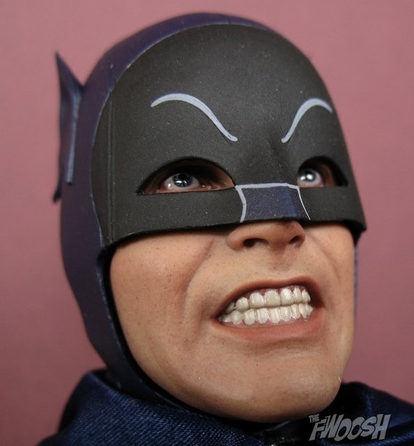 Hot-Toys-66-Batman-27.jpg