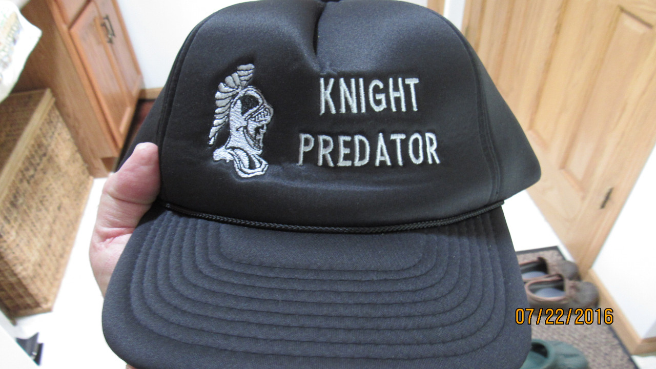 Knight_hat.jpg