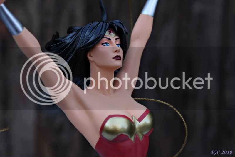 WonderWomanAH9.jpg