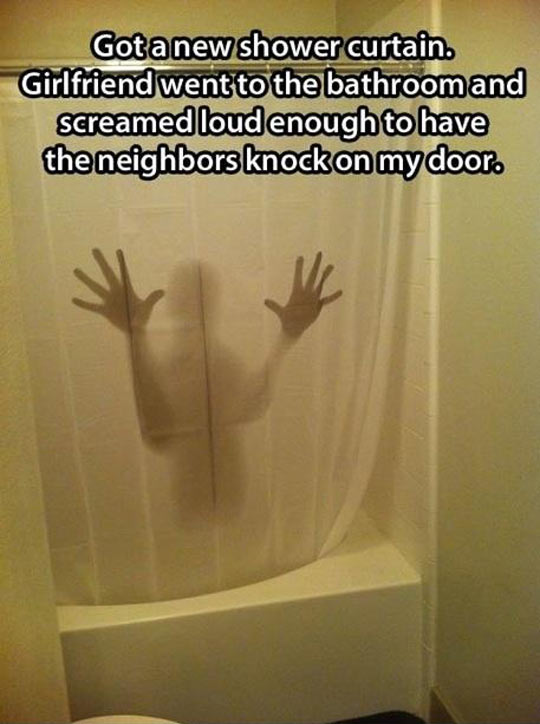 cool-shower-curtain-bathroom-Halloween.jpg