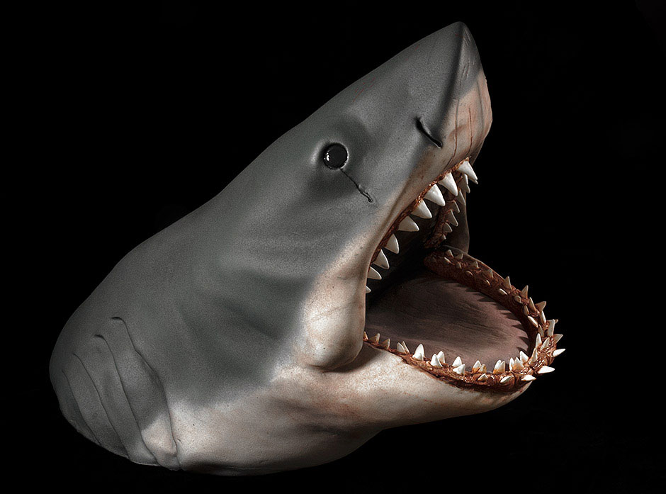 16JSC01Jaws-Bust.jpg