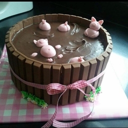 pigs-in-a-barrel-cake.jpg