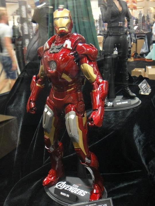 hot+toys+sdcc+(6).jpg