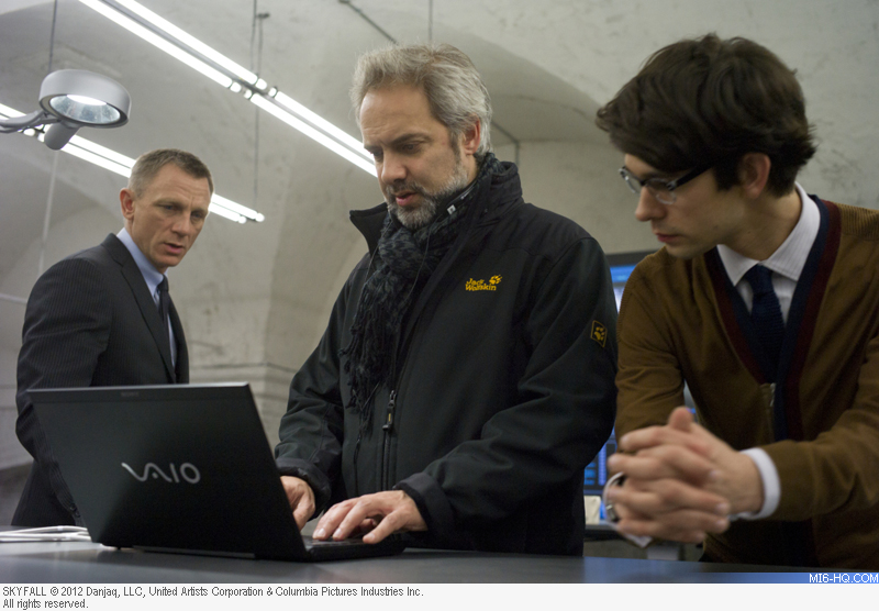 02_Craig_Sam_Mendes_and_Ben_Whishaw.jpg