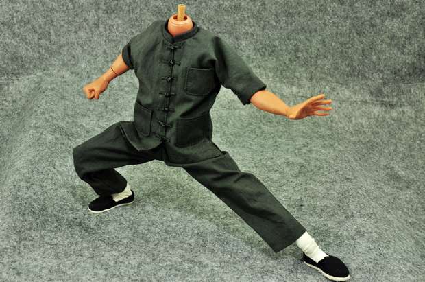 ZYTOYS-1-6-Scale-Bruce-Lee-Kung-Fu-Suit-Way-of-the-Dragon-Gray-Short-sleeved.jpg