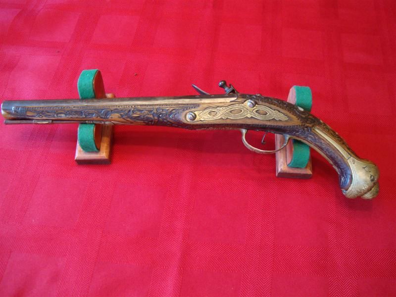 BalkanPistol-1002Medium.jpg