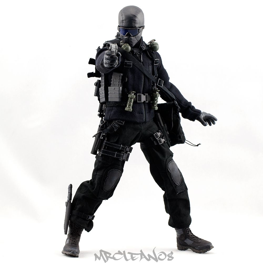 SnakeEyes7a.jpg