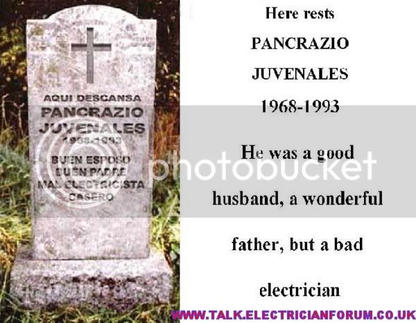 GRAVESTONESINMEXICO-2-ON-TALKELECTRICIANFORUMCOUK.jpg