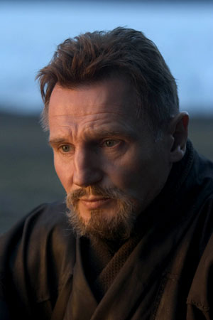 liam-neeson-ras-al-ghul-batman-begins-appearing-in-the-dark-knight-rises-christian-bale-christopher-nolan-anne-hathaway-batman-catwoman.jpg