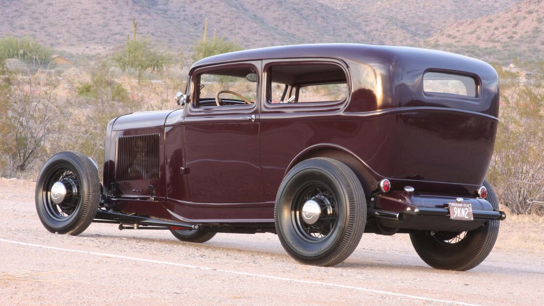 008-1932-ford-sedan-two-pack.jpg