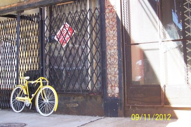 yellowbike011.jpg