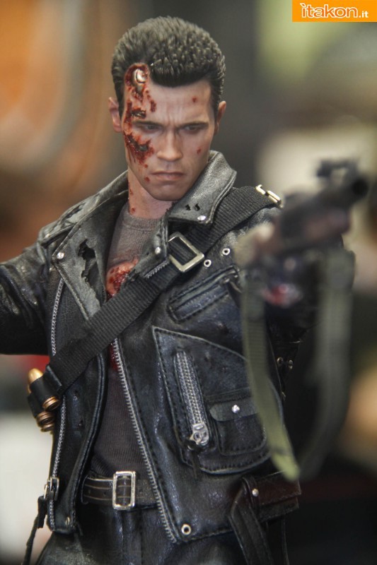 hot-toys-sdcc13-part1-49-533x800.jpg