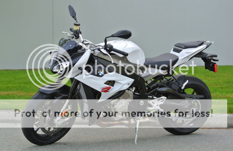 bmw_s1000r-01_zps2a6ad97b.jpg