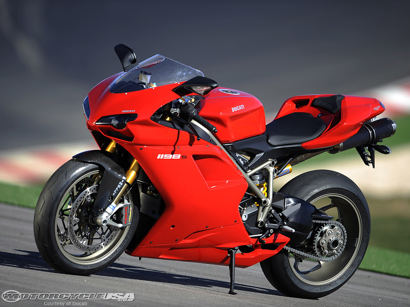 ducati-1198-superbike-01-L.jpg