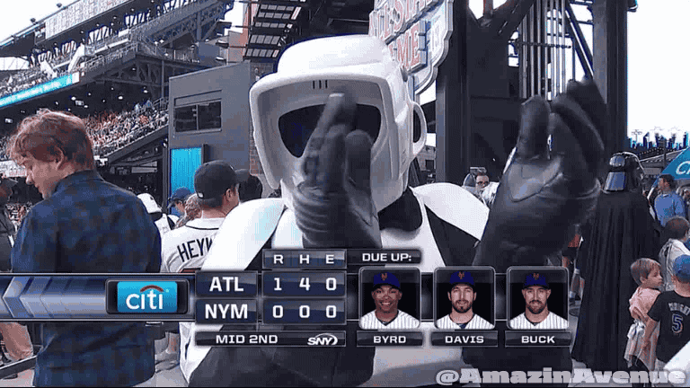 2013-07-23_Storm_Trooper_clapping.gif