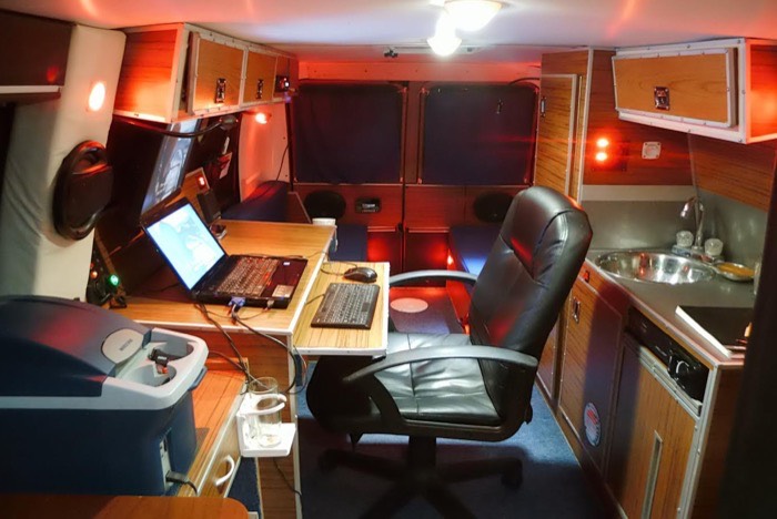 Mans-DIY-Micro-Office-and-Camper-Van-0012.jpg