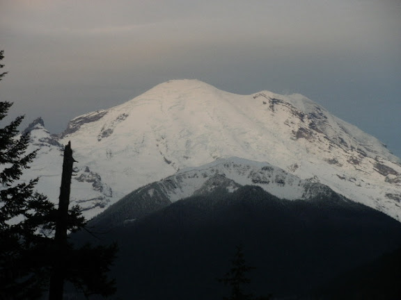 Mount%252520Rainier%252520at%252520Dawn.JPG