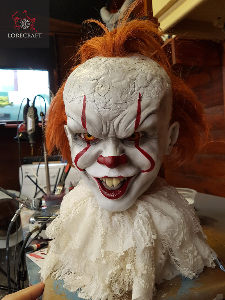 pennywise_from_stephen_king_s_it_by_lorecraftr-dbpo1rb.jpg