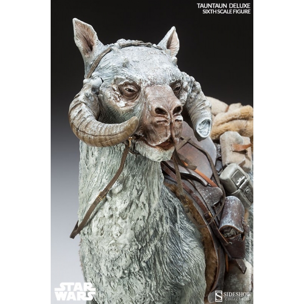 sideshow-sixth-scale-figure-related-product-tauntaun.jpg