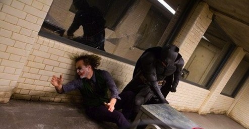 Joker-Batman-the-dark-knight-10550510-494-256.jpg