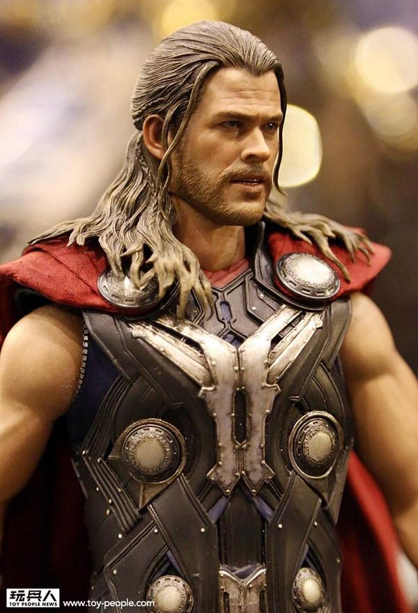 The-avengers-age-of-ultron-thor-Christopher-Hemsworth-1.jpg
