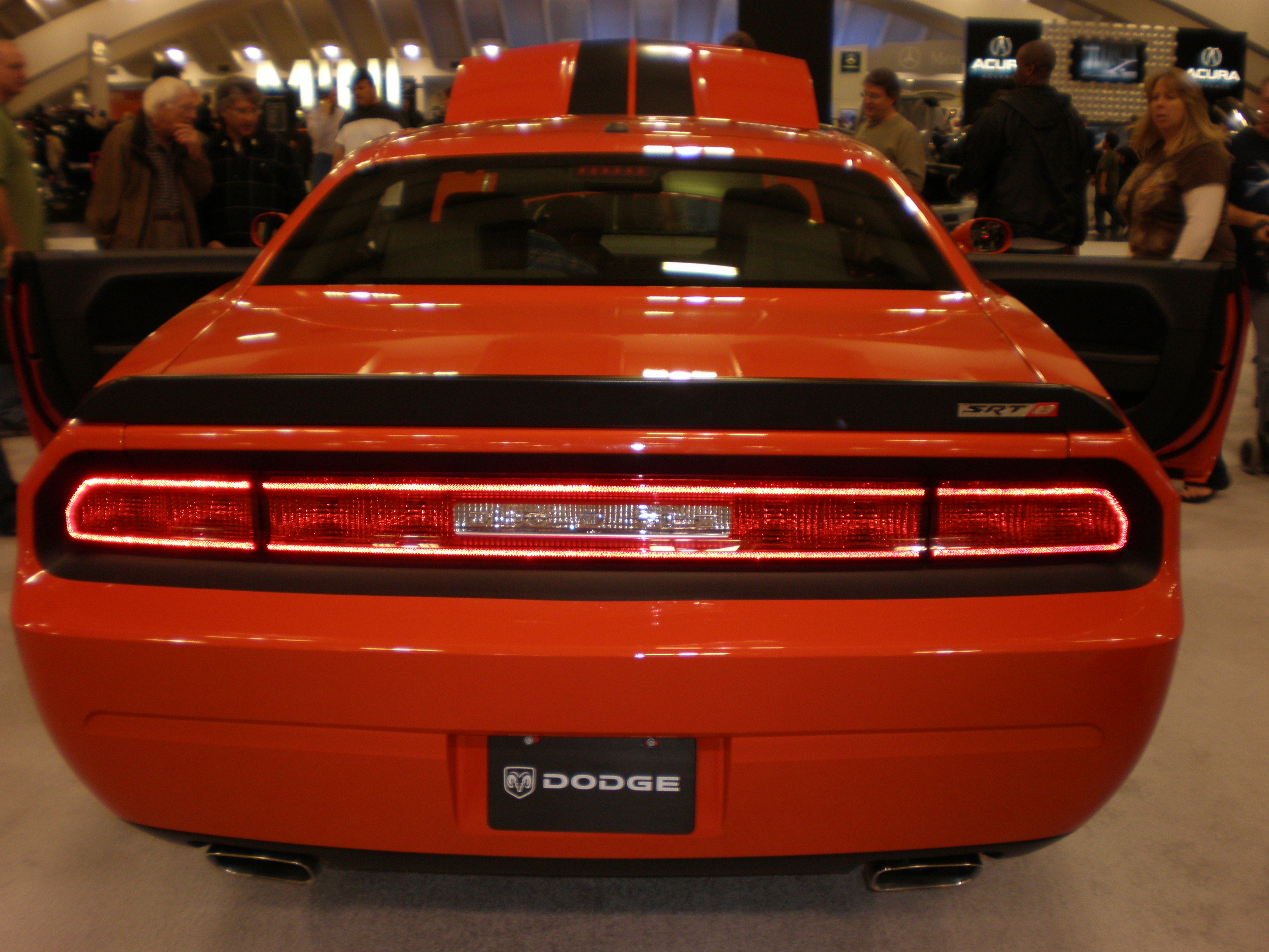 2009_red_Dodge_Challenger_SRT8_rear.JPG