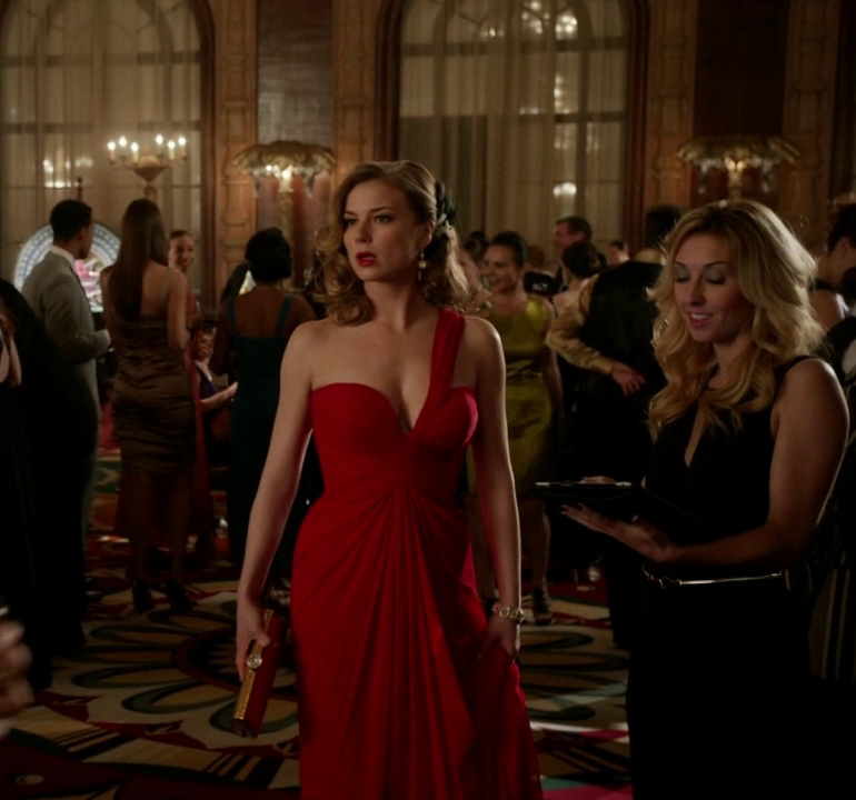 emily_vancamp_revenge_red_dress1.jpg