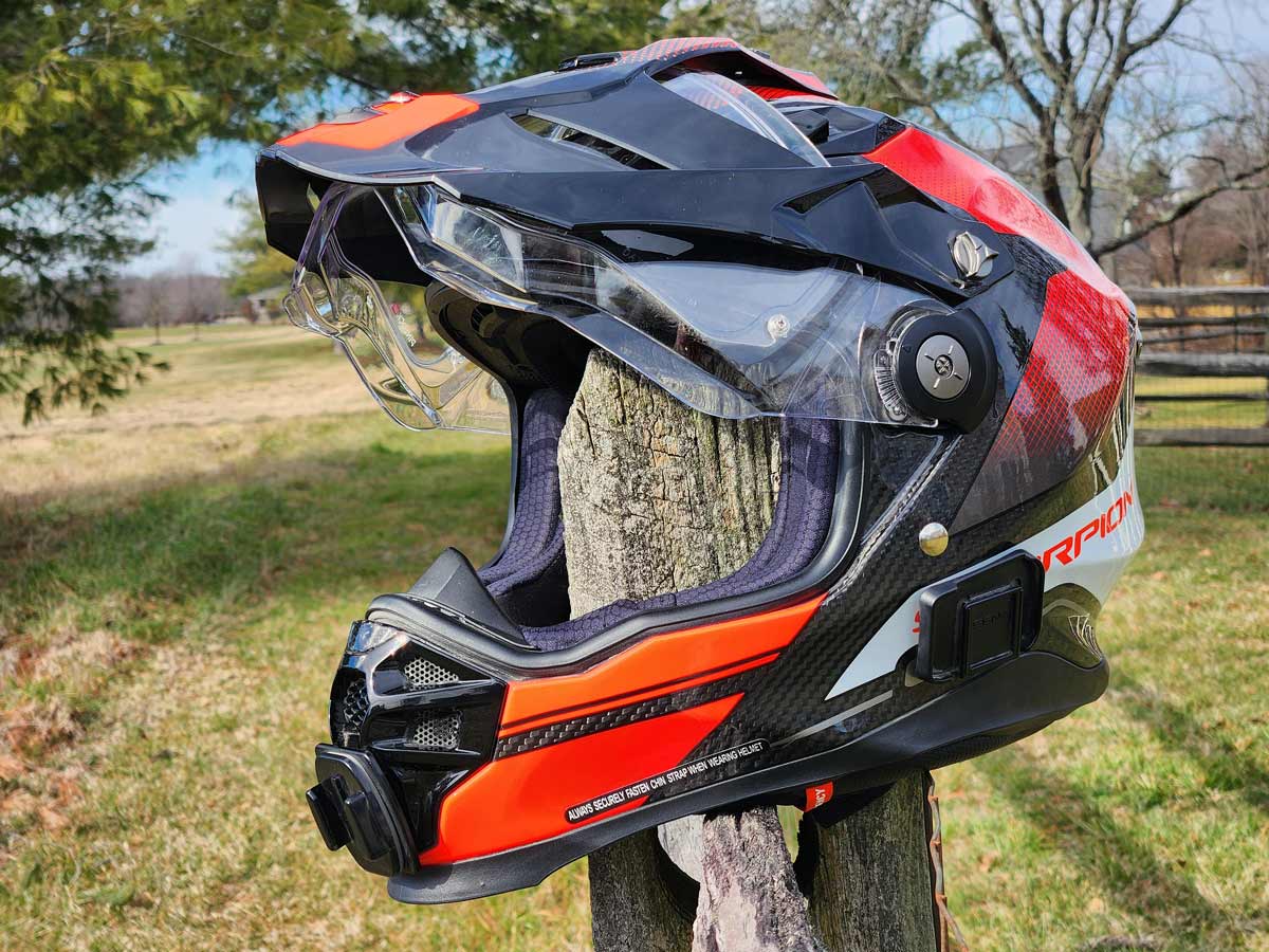 ScorpionEXO XT9000 CarbonHelmet 01