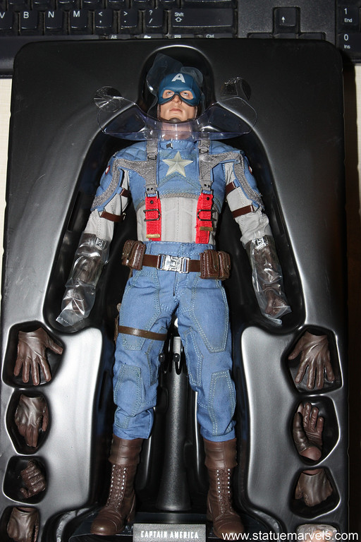 Hot-Toys-Captain-America-Movie-XL.jpg