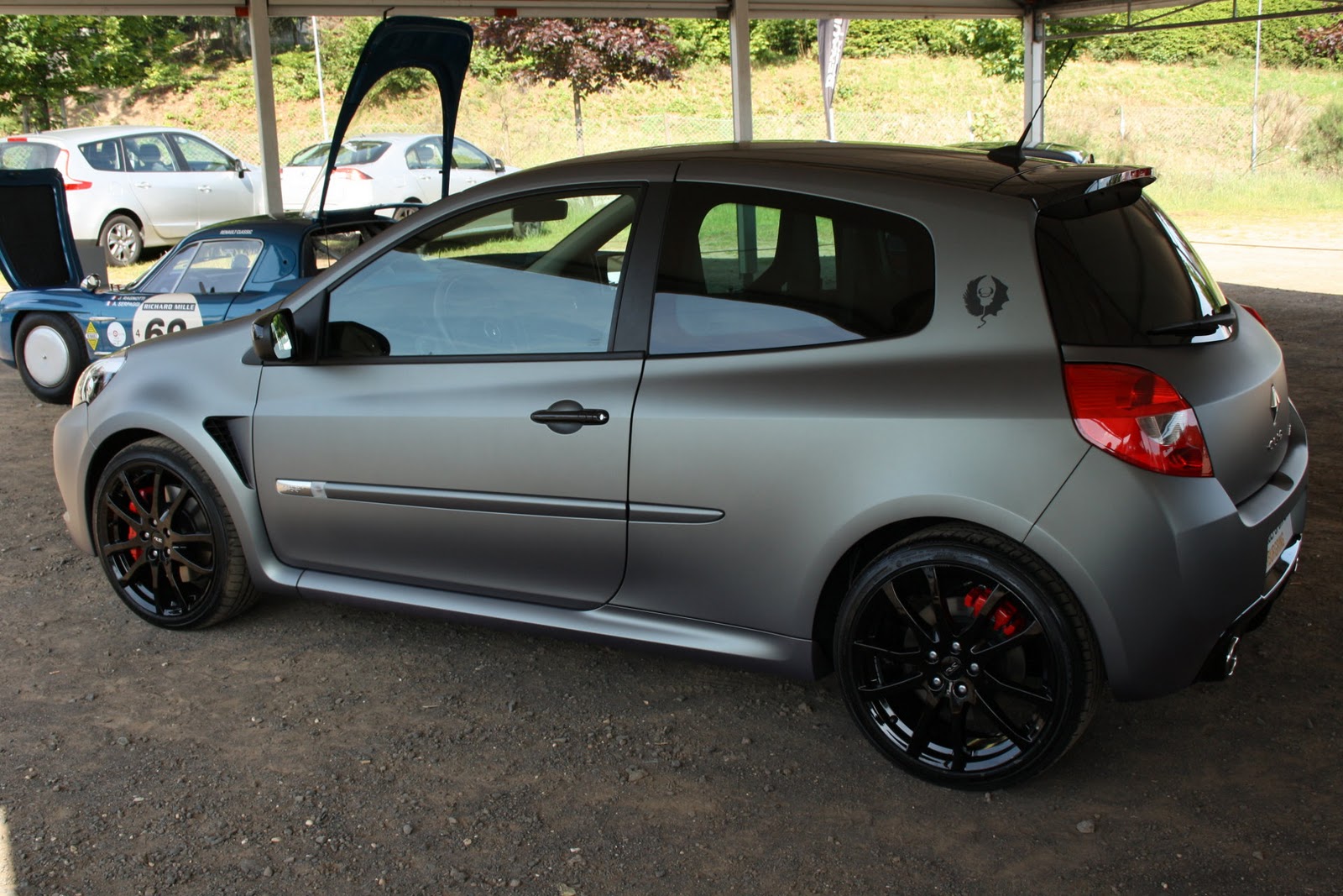 renault-sport-clio-rs-ange-et-demon-nurburgring-02.jpg