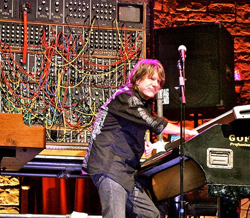 Keith_Emerson_%26_Moog_15May10.jpg