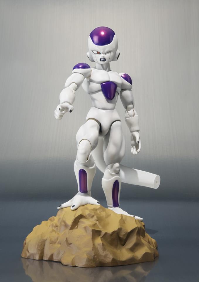 SH-Figuarts-Dragon-Ball-Z-Frieza-Final-Form-3_1359039328.jpg