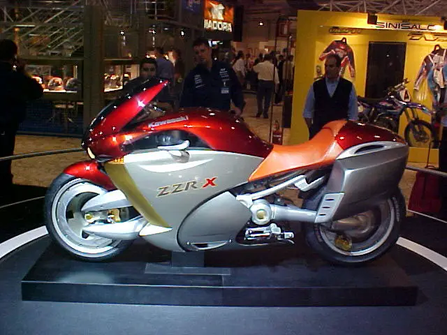 Kawasaki-2004-ZZR-Xb.jpg