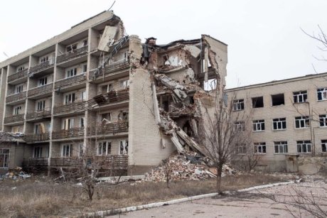 mariinka-apartment-building-destroyed-by-militants-using-russian-supplied-tank-from-400-metres-away-photo-bryce-wilson.jpg