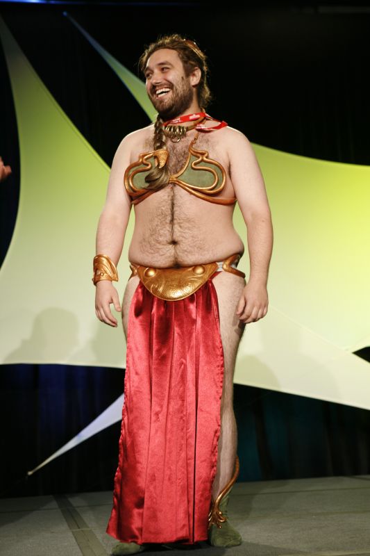 SWC4_-_Costume_Pageant-_Slave_Leia_(518142566).jpg