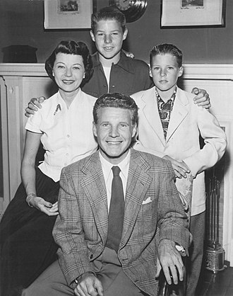 330px-Adv_of_Ozzie_and_Harriet_Nelson_Family_1952.jpg