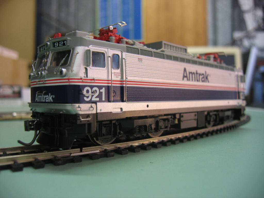 atlas_emd_aem_7__921_by_sardriver-d6zfrqc.jpg