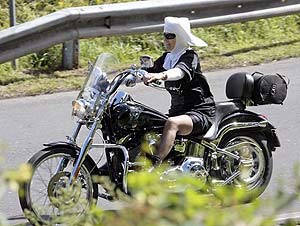 harleyparade_nonne_big.jpg